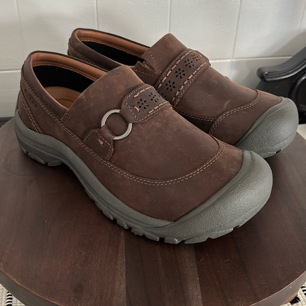 Keen Womens size 8.5